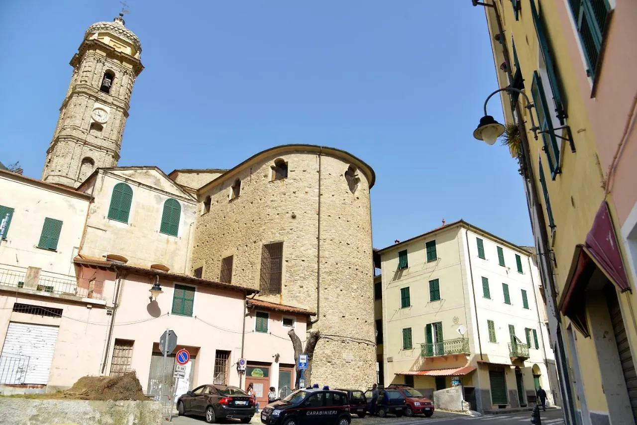 Il Ricamo Apartment Badalucco Italy